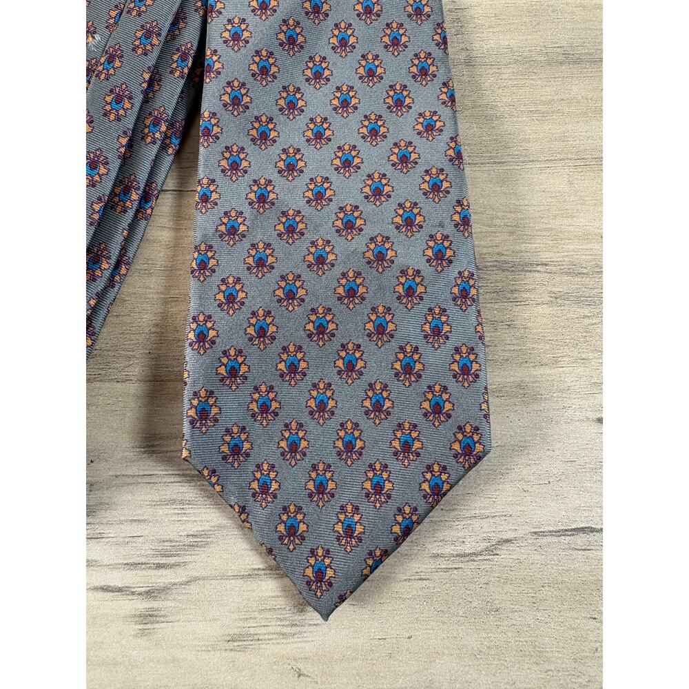 Yves‎ Saint Laurent Men's All Silk Grey Tie Necktie EUC